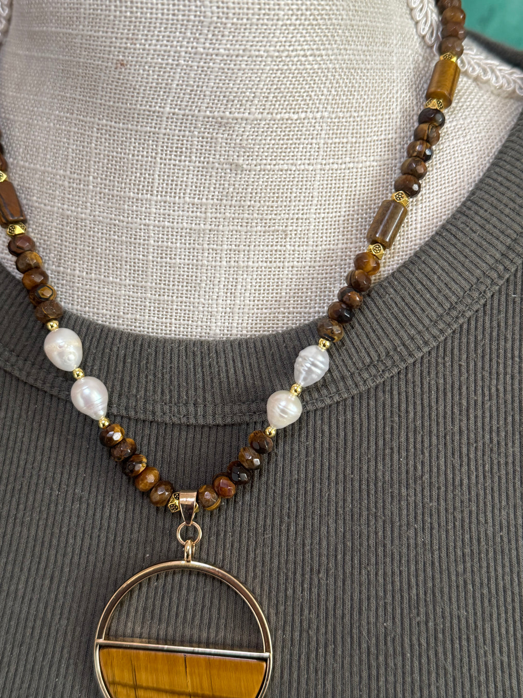 Tiger eye and Pearl Necklace 18”