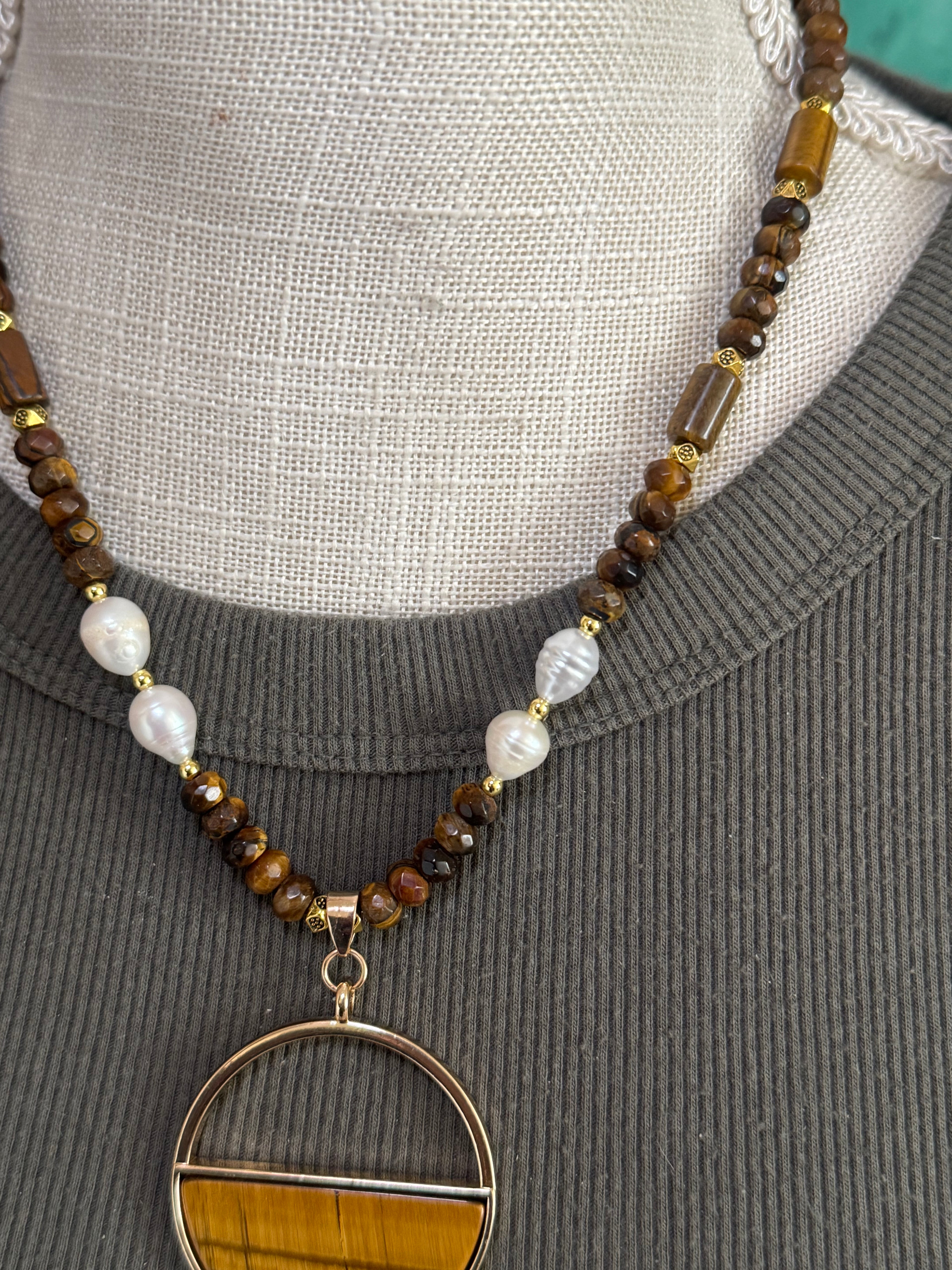 Tiger eye and Pearl Necklace 18”